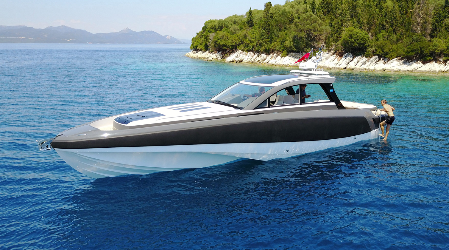 Bladerunner 45GT Leisure Boat